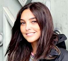 من هي أميرة فراج ويكيبيديا عمرها مواليد كم؟ ديانتها، اصلها، زوجها واولادها، سبب انفصالها عن احمد فهمي السيرة الذاتية