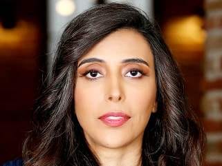 من هي سمية الناصر ويكيبيديا عمرها مواليد كم؟ اصلها، والدها، ثروتها، برجها، زوجها، اولادها، ديانة الدكتورة سمية الناصر ملحدة ام مسلمة السيرة الذاتية