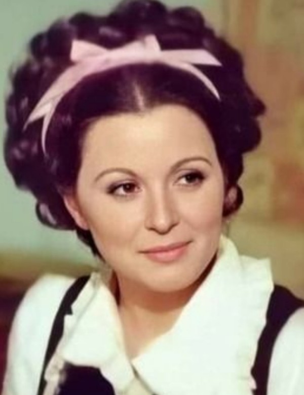 من هي سعاد حسني ويكيبيديا السيرة الذاتية