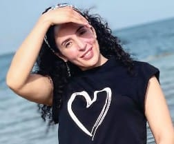من هي عائشة كاي ويكيبيديا السيرة الذاتية