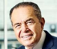 من هو محمد لطفي منصور ويكيبيديا عمره، تاريخ ومكان الميلاد، ديانته، ثروته، زوجته واولاده السيرة الذاتية