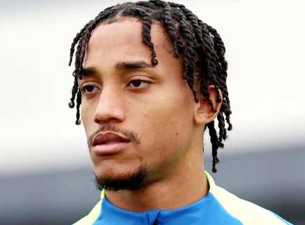 من هو جواو بيدرو ويكيبيديا عمره مواليد كم طوله مركزه اين يلعب، ديانة جواو بيدرو لاعب تشيلسي مسلم ام مسيحي السيرة الذاتية