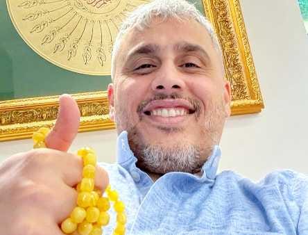 من هو شعيب راشد ويكيبيديا عمره مواليد كم اصله جنسيته، ديانة شعيب راشد سني ام شيعي السيرة الذاتية