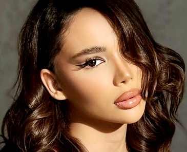 من هي نايا خوري ويكيبيديا السيرة الذاتية