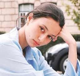 من هي لينا صوفيا ويكيبيديا عمرها مواليد كم؟ طولها، ديانتها، اصلها، اعمالها، والدتها، زوجها السيرة الذاتية